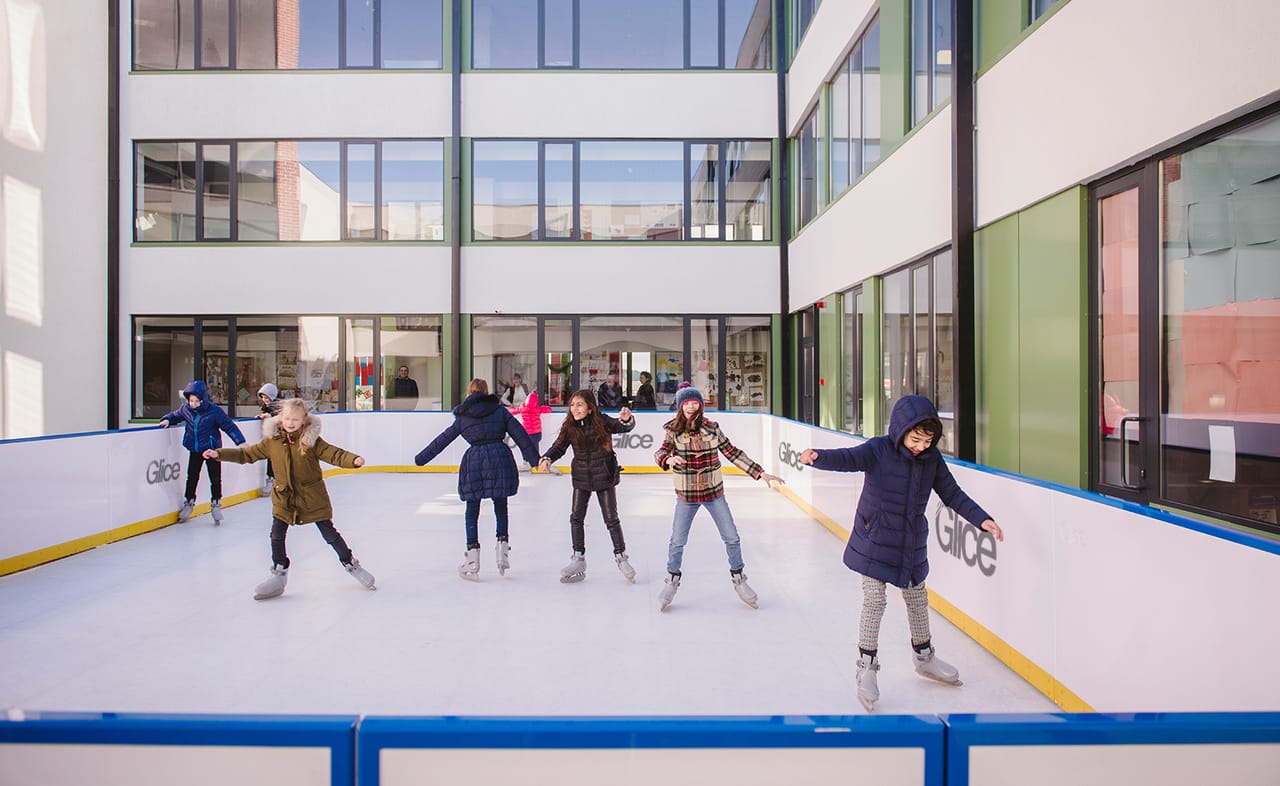 Gymnasium-compatible rink installation