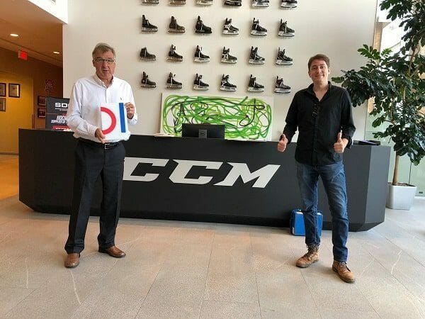 Przedstawiciel Glice w siedzibie CCM podczas wizyty partnerskiej Glice i CCM