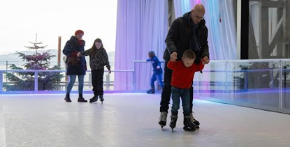 Festive Lakeshore Ice Skating Rink Makes a Splash