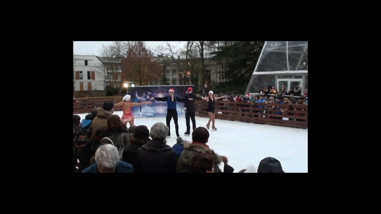 Französische Eiskunstläufer bieten atemberaubende Performance auf Glice® synthetischer Eisbahn