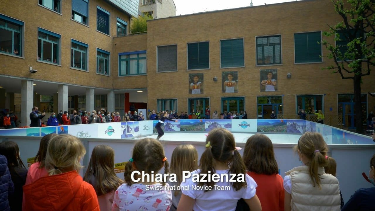 Plein feux sur la patinoire synthétique Glice à l’école suisse de Milan !