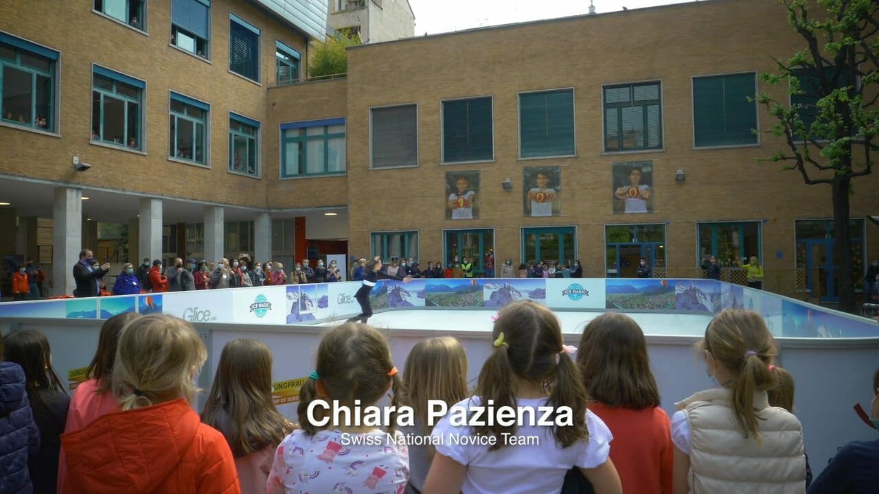 Todas as atenções voltadas para a Pista de Gelo Sintético Glice na Escola Suíça em Milão
