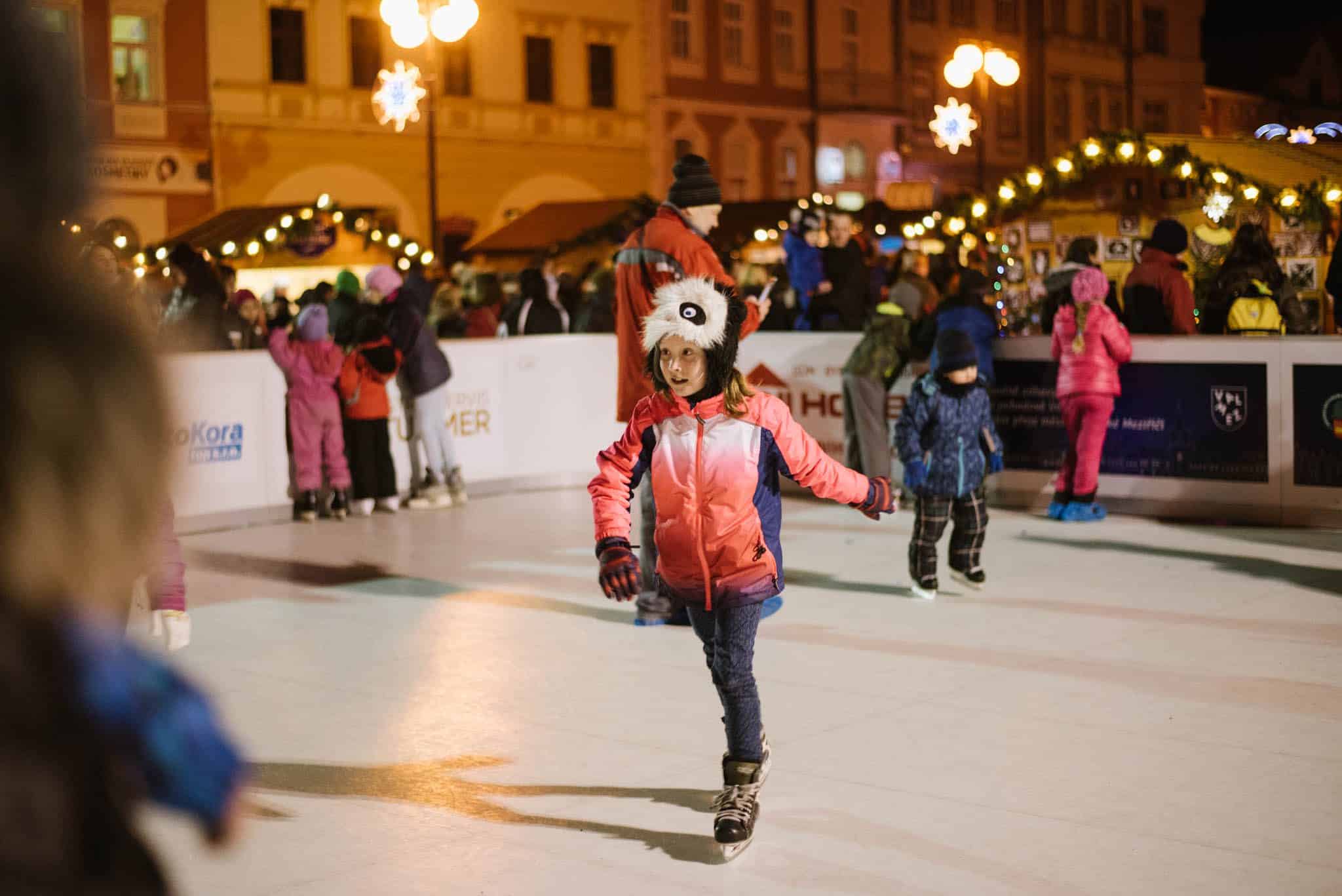 Synthetic Ice vs. Real Ice What Are the Differences? GliceRink